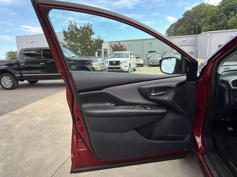 Certified 2024 Nissan Murano SV FWD image 9