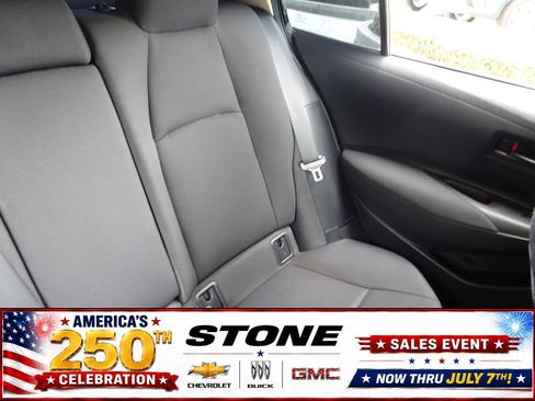 Used 2022 Toyota Corolla LE FWD image 16