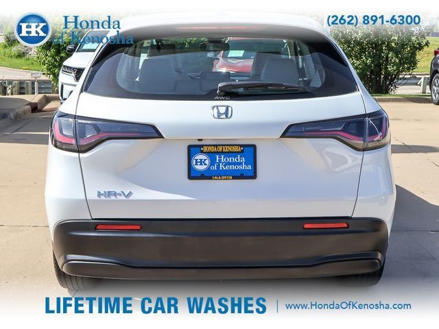 Certified 2025 Honda HR-V LX image 4
