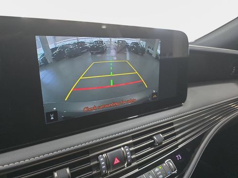 Used 2023 Lexus LS 500 w/ Accessory Package (Z2) RWD image 21