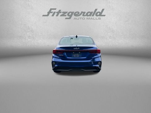 Used 2022 Kia Forte LXS w/ LXS Technology Package FWD image 7