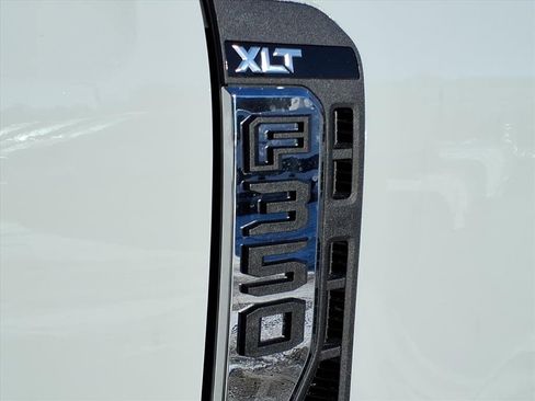 New 2026 Ford F350 XLT w/ 360-Degree Camera Package image 12