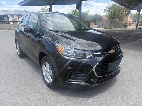 Used 2019 Chevrolet Trax LS w/ LPO, Cargo Package FWD image 10