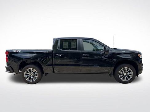 Used 2025 Chevrolet Silverado 1500 RST AWD/4WD image 10
