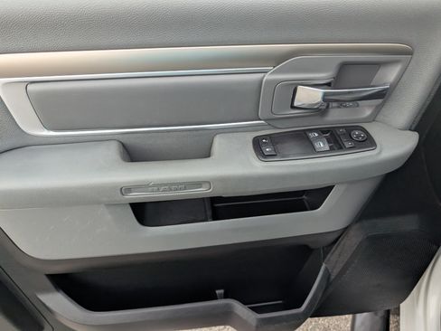 Used 2014 RAM 2500 Tradesman w/ Power & Remote Entry Group image 13