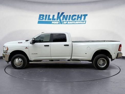 Used 2024 RAM 3500 Big Horn AWD/4WD image 2