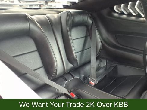 Used 2017 Ford Mustang Premium image 26