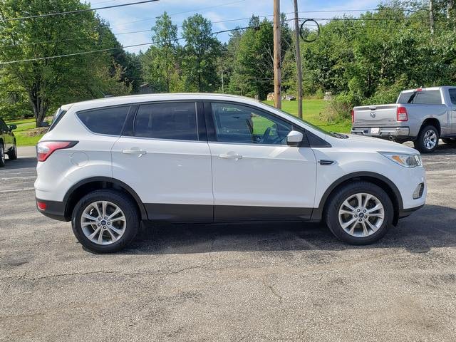 Used 2017 Ford Escape SE AWD/4WD image 8