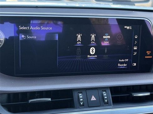 Used 2021 Lexus ES 300h Ultra Luxury w/ Accessory Package 2 image 19