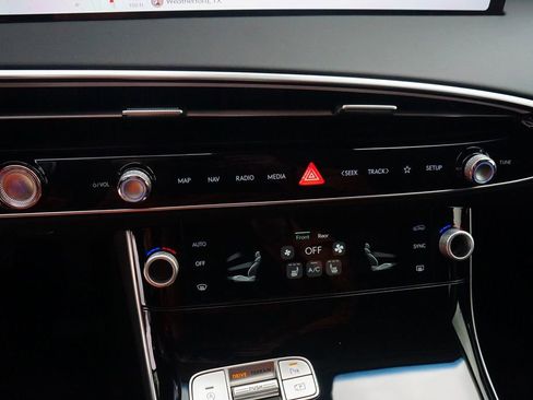 New 2026 Genesis GV70 2.5T image 9