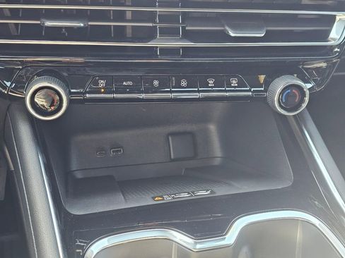 New 2026 Chevrolet Traverse RS image 34