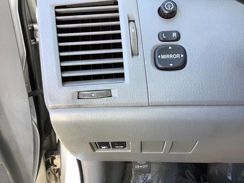 Used 2006 Toyota Avalon XL FWD image 38