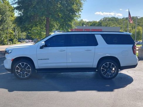 Used 2024 Chevrolet Suburban RST w/ Luxury Package AWD/4WD image 10