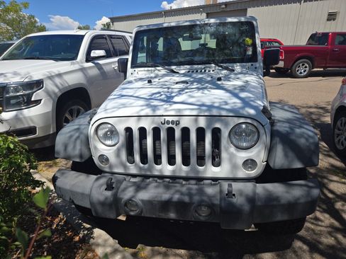 Used 2015 Jeep Wrangler Sport w/ Quick Order Package 24S AWD/4WD image 2