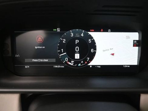 Used 2024 Land Rover Discovery Metropolitan Edition AWD/4WD image 17