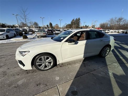Used 2023 Acura TLX w/ Technology Package image 4