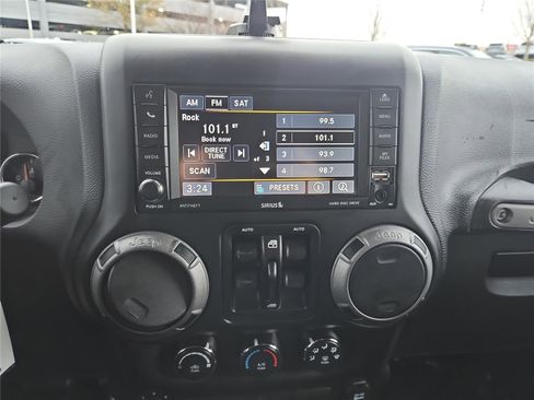 Used 2016 Jeep Wrangler Unlimited Sport image 20