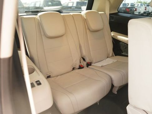 Used 2021 Mercedes-Benz GLS 450 4MATIC image 16
