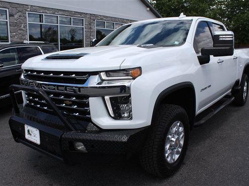 Used 2021 Chevrolet Silverado 2500 LTZ AWD/4WD image 2