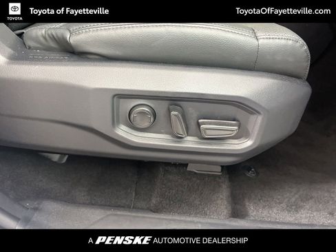 Used 2024 Toyota Tundra Limited AWD/4WD image 6