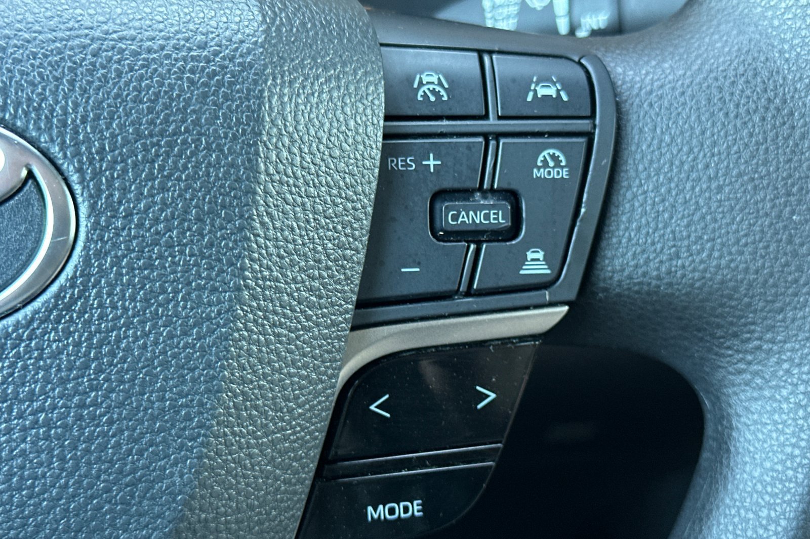 Certified 2025 Toyota Camry LE FWD image 28