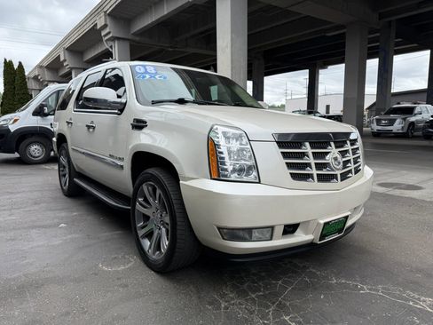 Used 2008 Cadillac Escalade AWD image 3