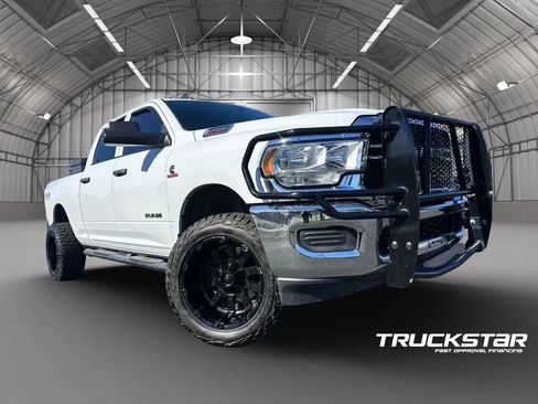 Used 2020 RAM 2500 Tradesman w/ Chrome Appearance Group AWD/4WD image 3