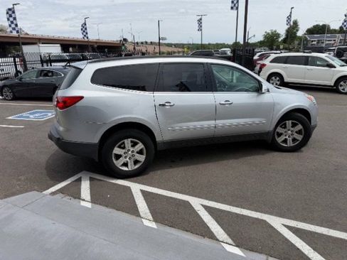 Used 2012 Chevrolet Traverse LT AWD/4WD image 12
