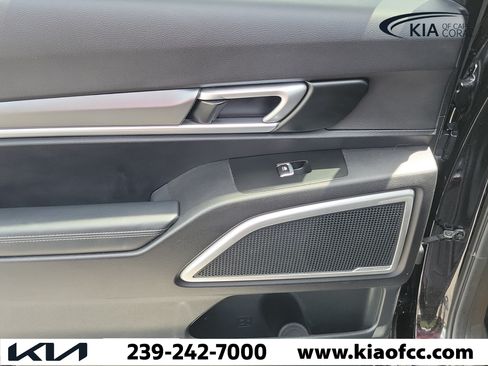Used 2022 Kia Telluride S FWD image 14