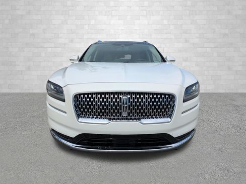 Used 2022 Lincoln Nautilus Reserve AWD/4WD image 6