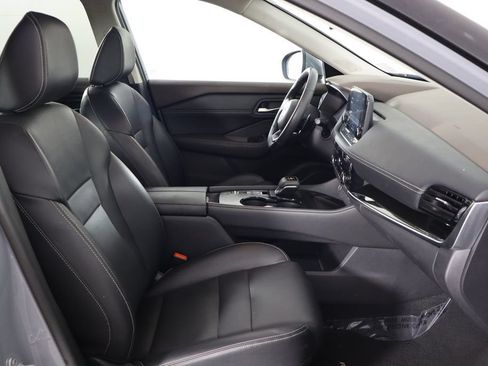 Used 2022 Nissan Rogue SL w/ SL Premium Package FWD image 17