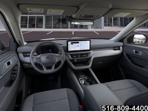 Used 2025 Ford Explorer Active AWD/4WD image 10