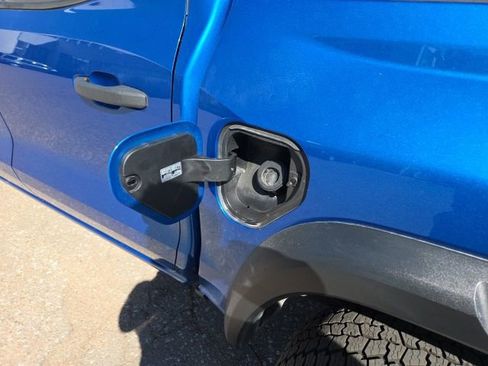 Used 2023 Chevrolet Colorado Trail Boss w/ Advanced Trailering Package image 16