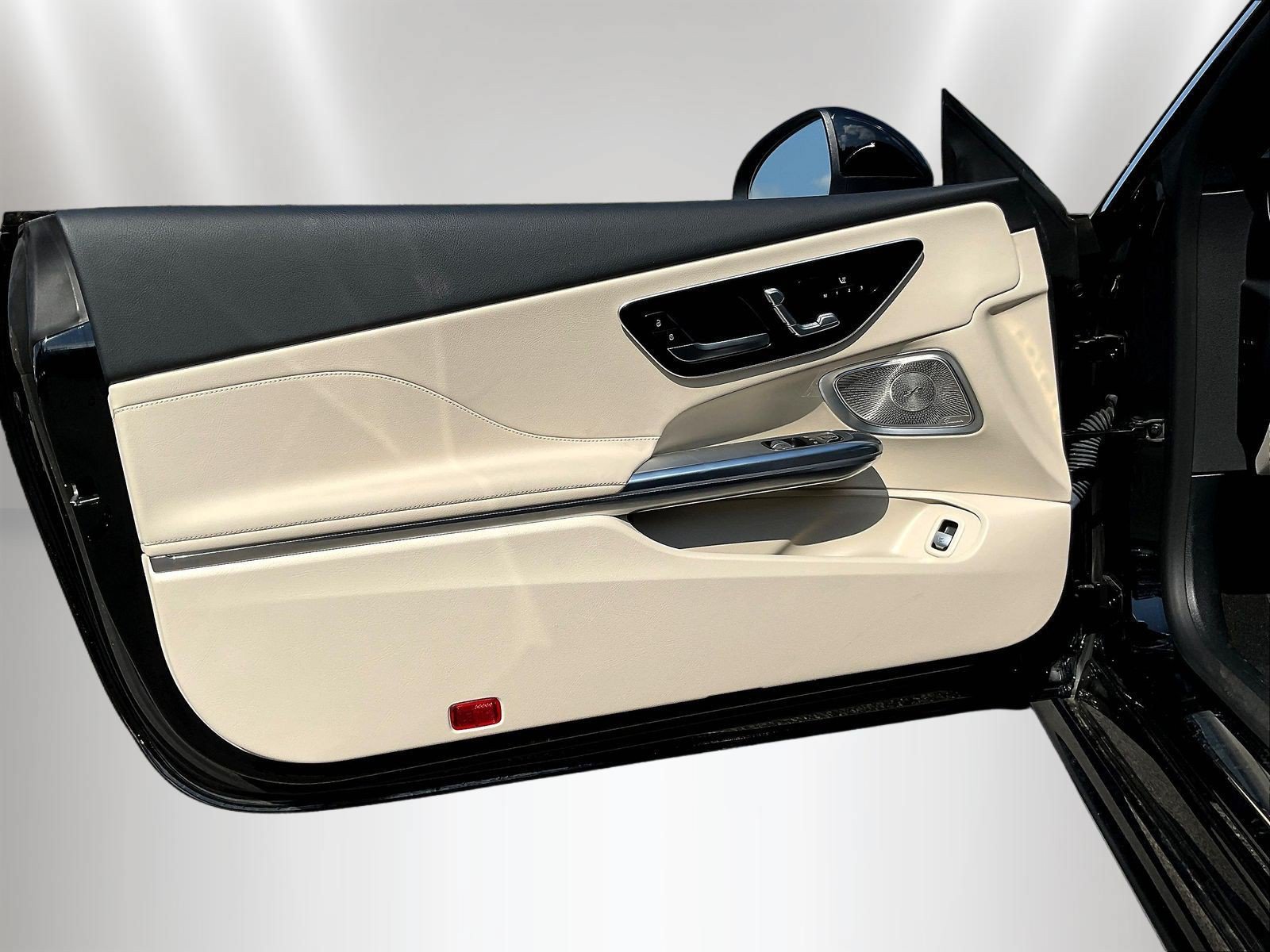 Certified 2024 Mercedes-Benz CLE 300 4MATIC Coupe image 21