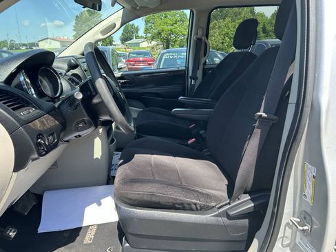 Used 2011 Dodge Grand Caravan Mainstreet w/ PWR Convenience Group FWD image 11