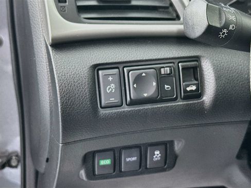 Used 2018 Nissan Sentra SV FWD image 10