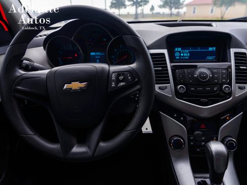 Used 2014 Chevrolet Cruze LS FWD image 10