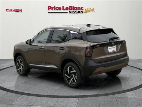 New 2026 Nissan Kicks SV w/ SV Premium Package FWD image 5