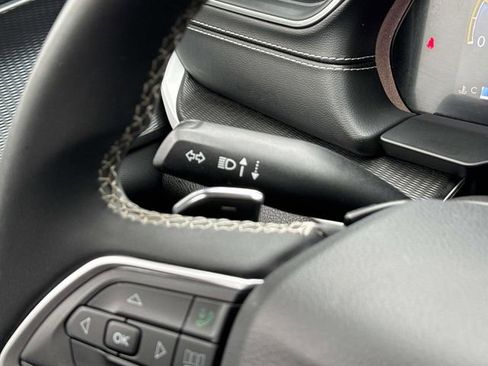 Used 2023 Jeep Grand Cherokee L Laredo RWD image 27