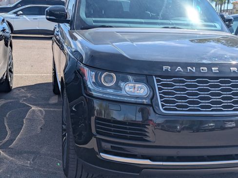 Used 2015 Land Rover Range Rover HSE image 4