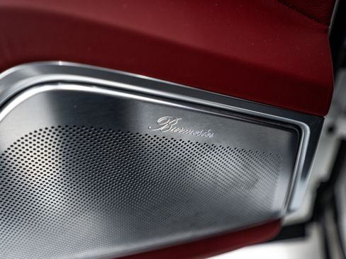 Certified 2022 Porsche Cayenne Platinum Edition image 19