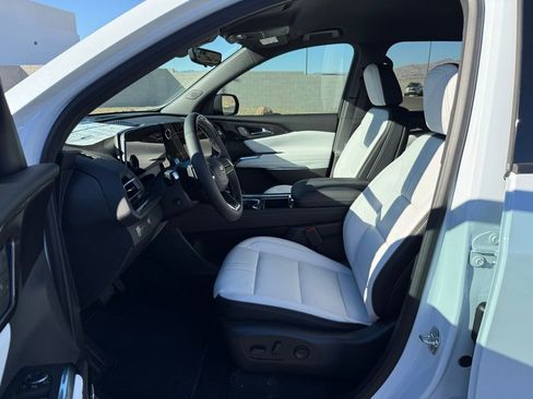 New 2026 Chevrolet Traverse High Country image 10