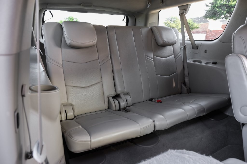Used 2019 Cadillac Escalade ESV Luxury AWD/4WD image 47