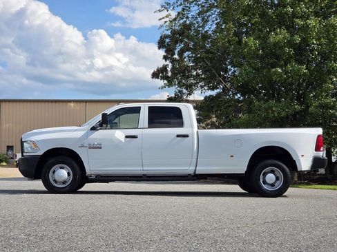 Used 2018 RAM 3500 Tradesman w/ Popular Equipment Group RWD image 5