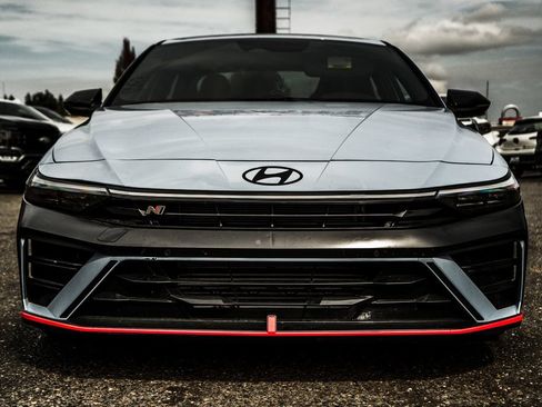 Used 2025 Hyundai Elantra N FWD image 3