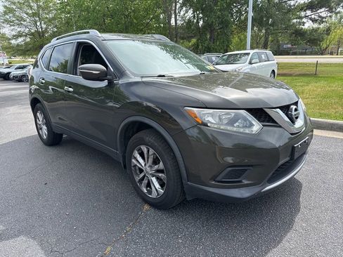 Used 2015 Nissan Rogue SV image 8