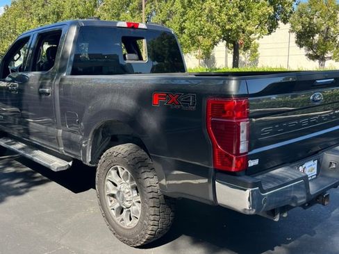 Used 2020 Ford F250 Lariat w/ Lariat Value Package image 4