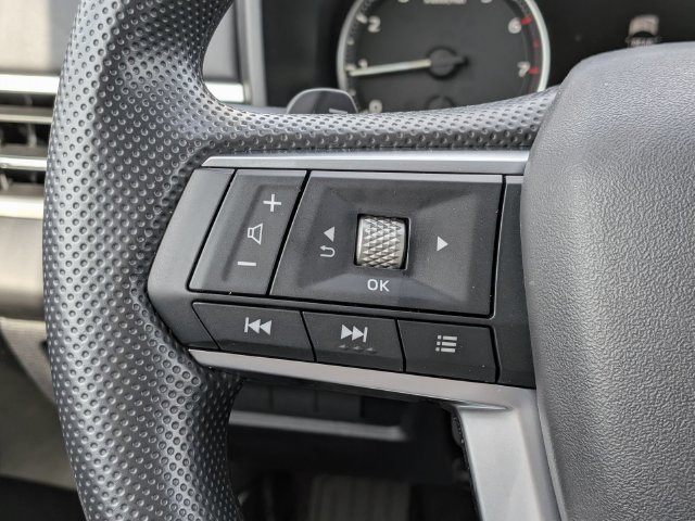 New 2026 Mitsubishi Outlander ES FWD image 24