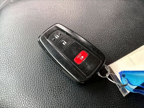 Used 2024 Toyota RAV4 XLE image 36