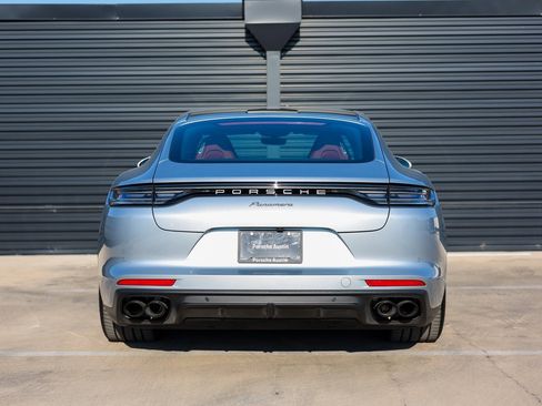 Certified 2023 Porsche Panamera Platinum Edition image 6